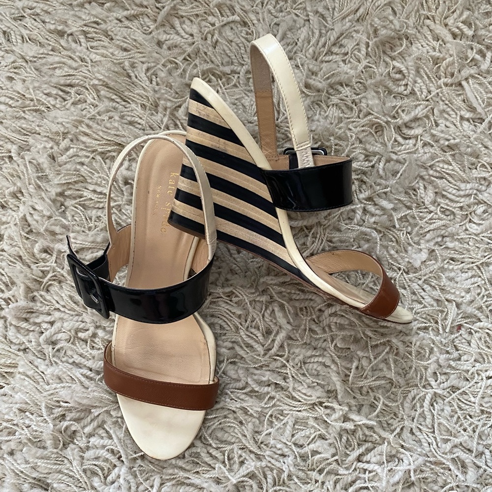 Kate Spade Women's Striped Wedge Heel Sandals Black/white stripes